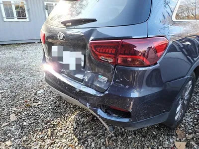 2018 Kia Sorento KNAPG81BDJA469823 VIN:KNAPG81BDJA469823