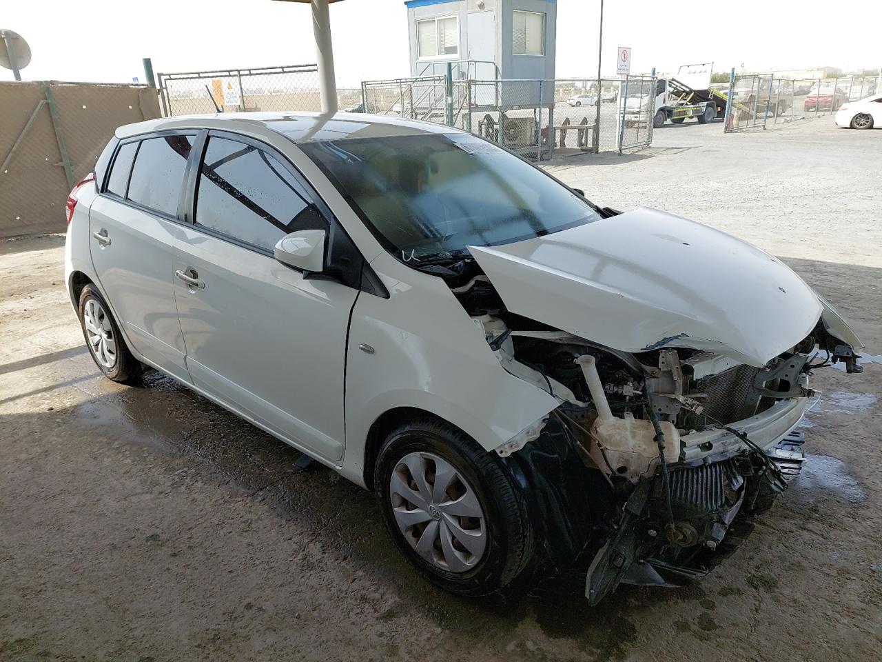 2016 TOYOTA YARIS VIN:MR2KW9F34G1******