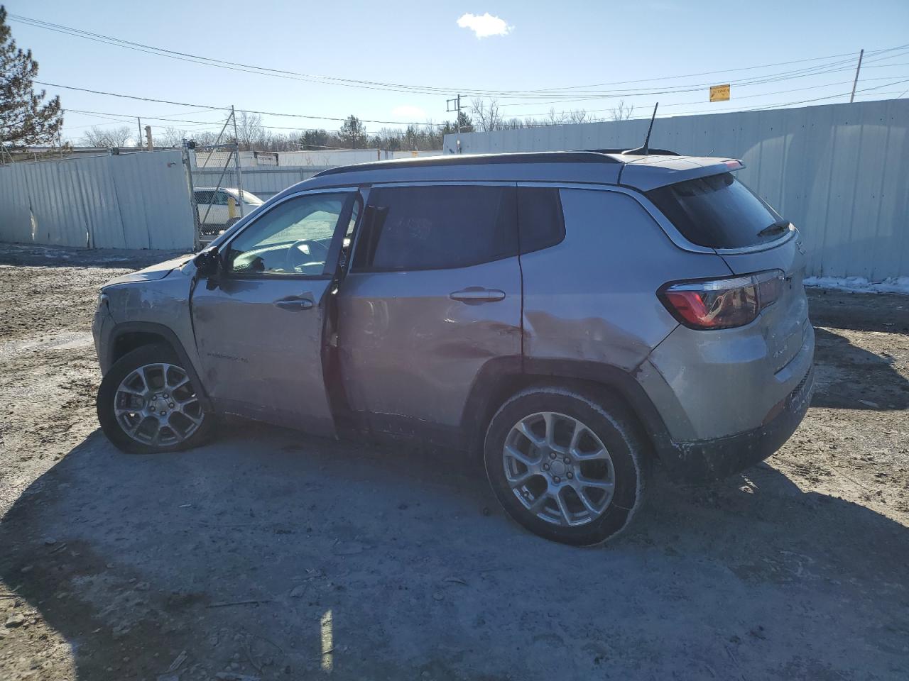 2022 JEEP COMPASS LATITUDE LUX VIN:3C4NJDFBXNT212188