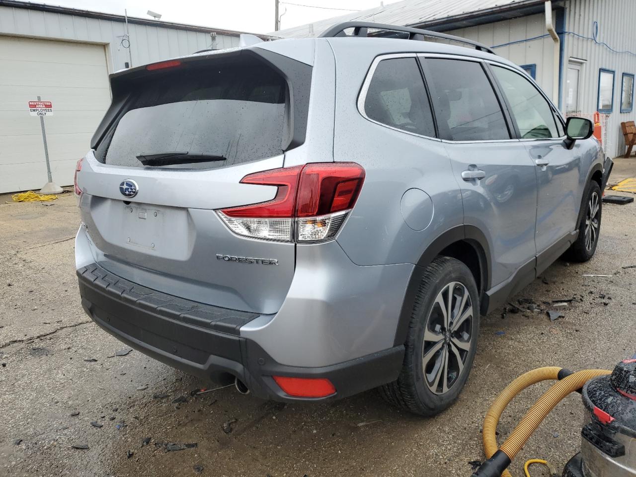 2022 SUBARU FORESTER LIMITED VIN:JF2SKAPC8NH444102