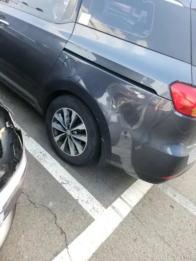 2015 Mercedes-Benz C 200 VIN: