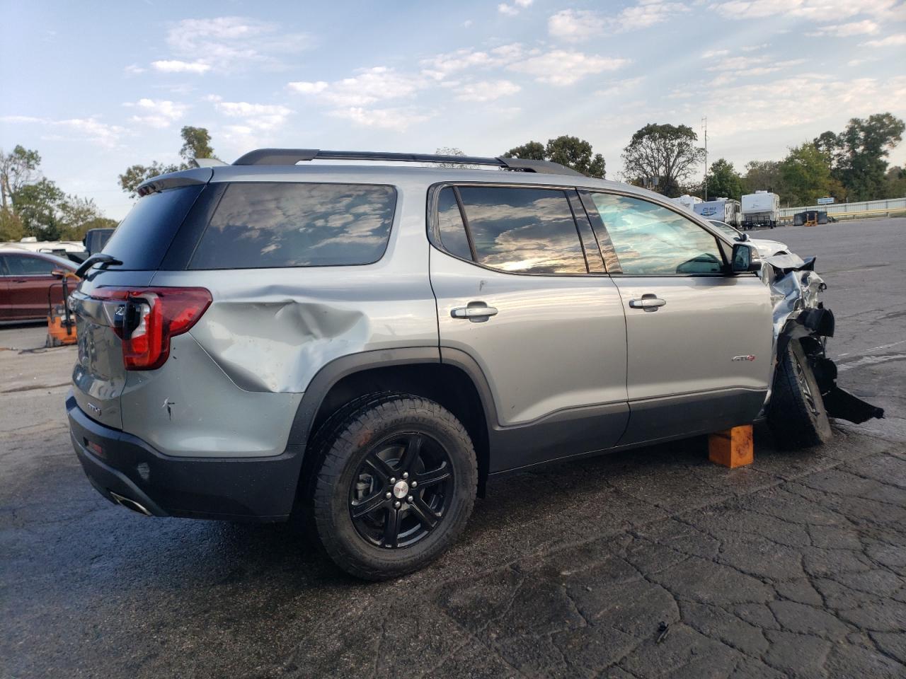 2023 GMC ACADIA AT4 VIN:1GKKNLLS0PZ202680