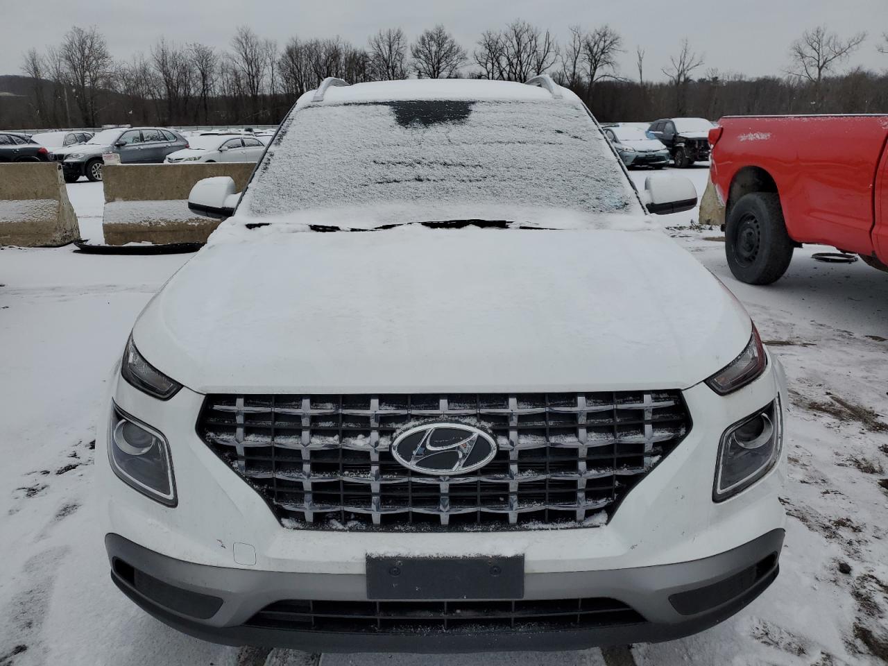 2022 HYUNDAI VENUE SEL VIN:KMHRC8A38NU165750