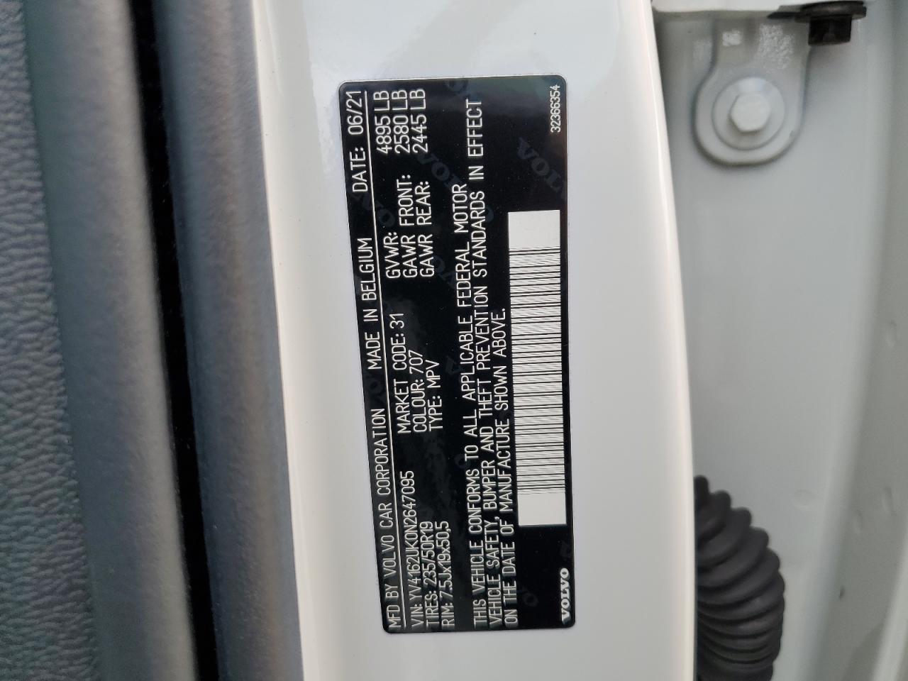 2022 VOLVO XC40 T5 MOMENTUM VIN:YV4162UK0N2647095