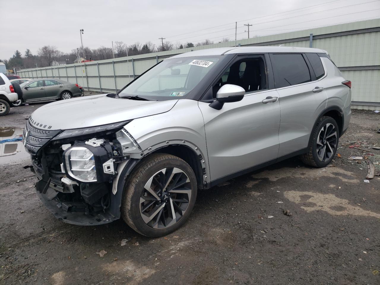 2022 MITSUBISHI OUTLANDER ES VIN:JA4J4TA81NZ013268