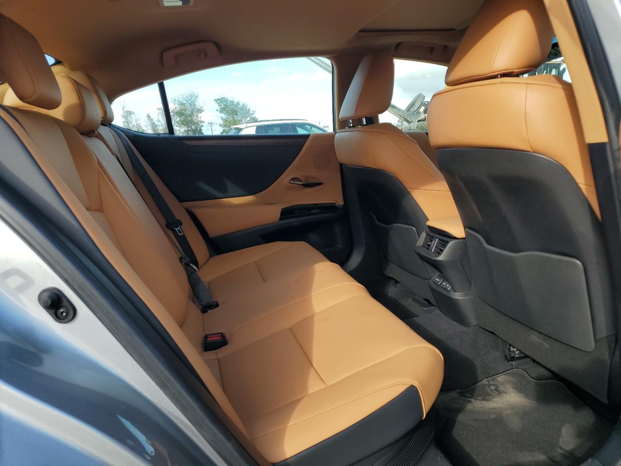 2024 LEXUS ES 300H BASE VIN:58ADA1C11RU051414