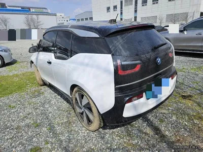 2021 BMW 120 VIN: