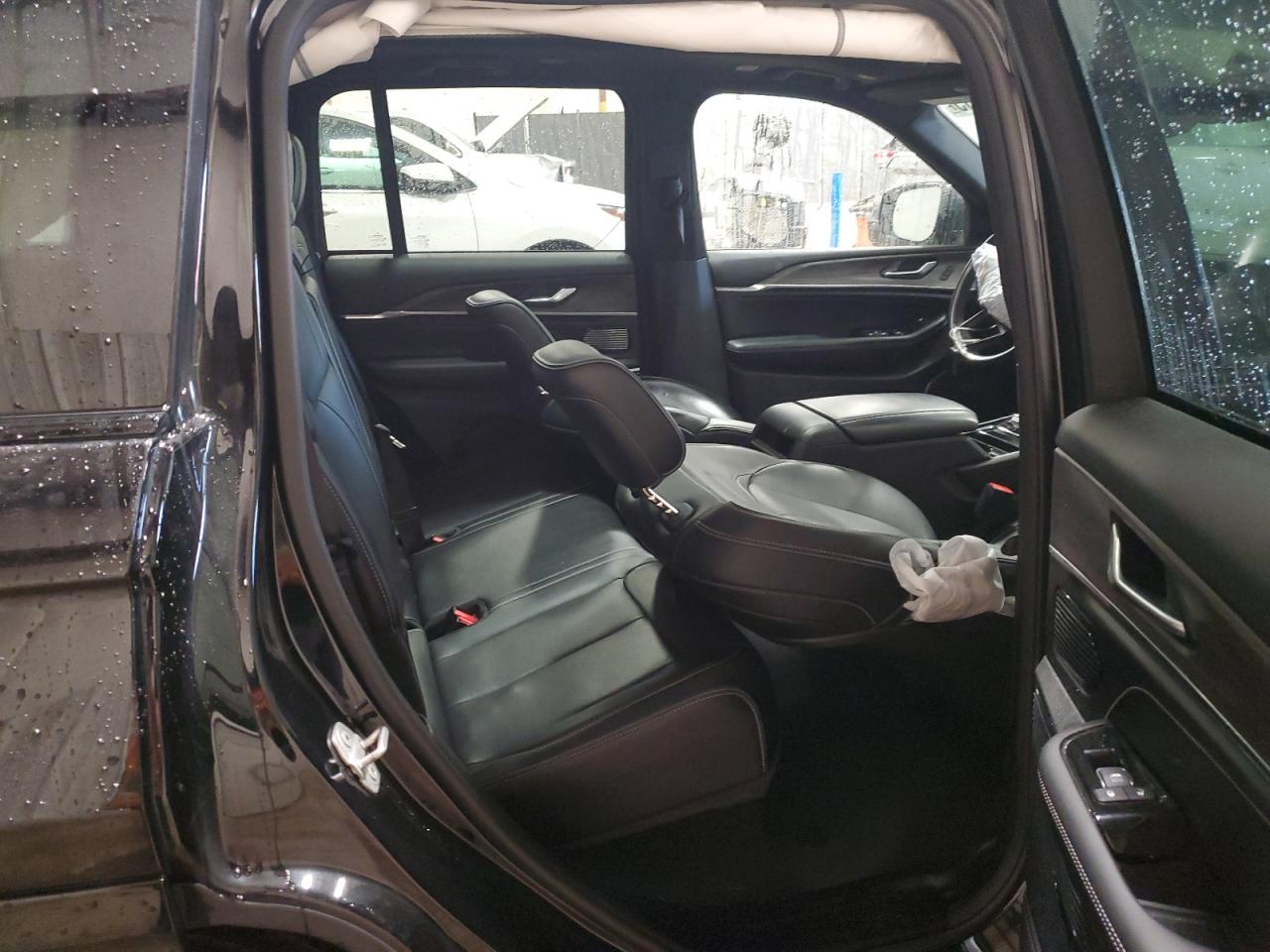 2022 JEEP GRAND CHEROKEE OVERLAND VIN:1C4RJHDG8N8588345