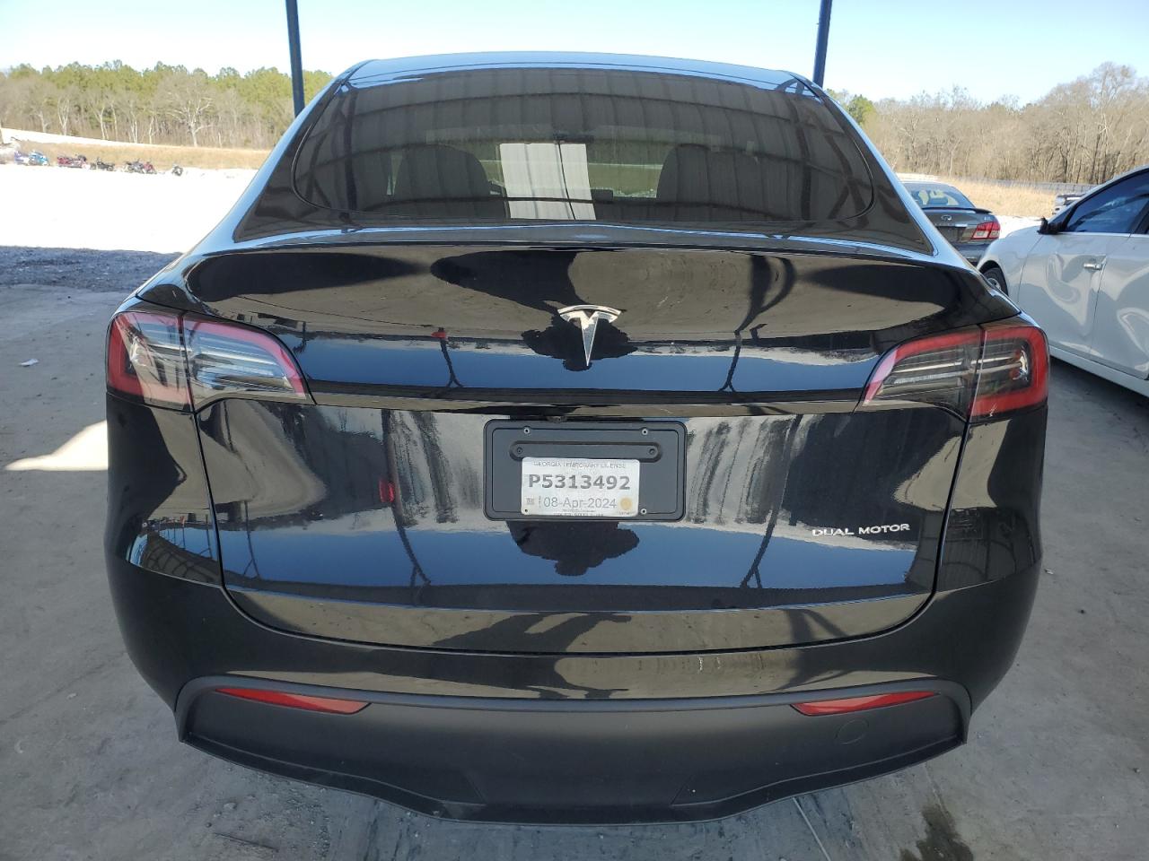 2024 TESLA MODEL Y  VIN:7SAYGDEE3RF983588