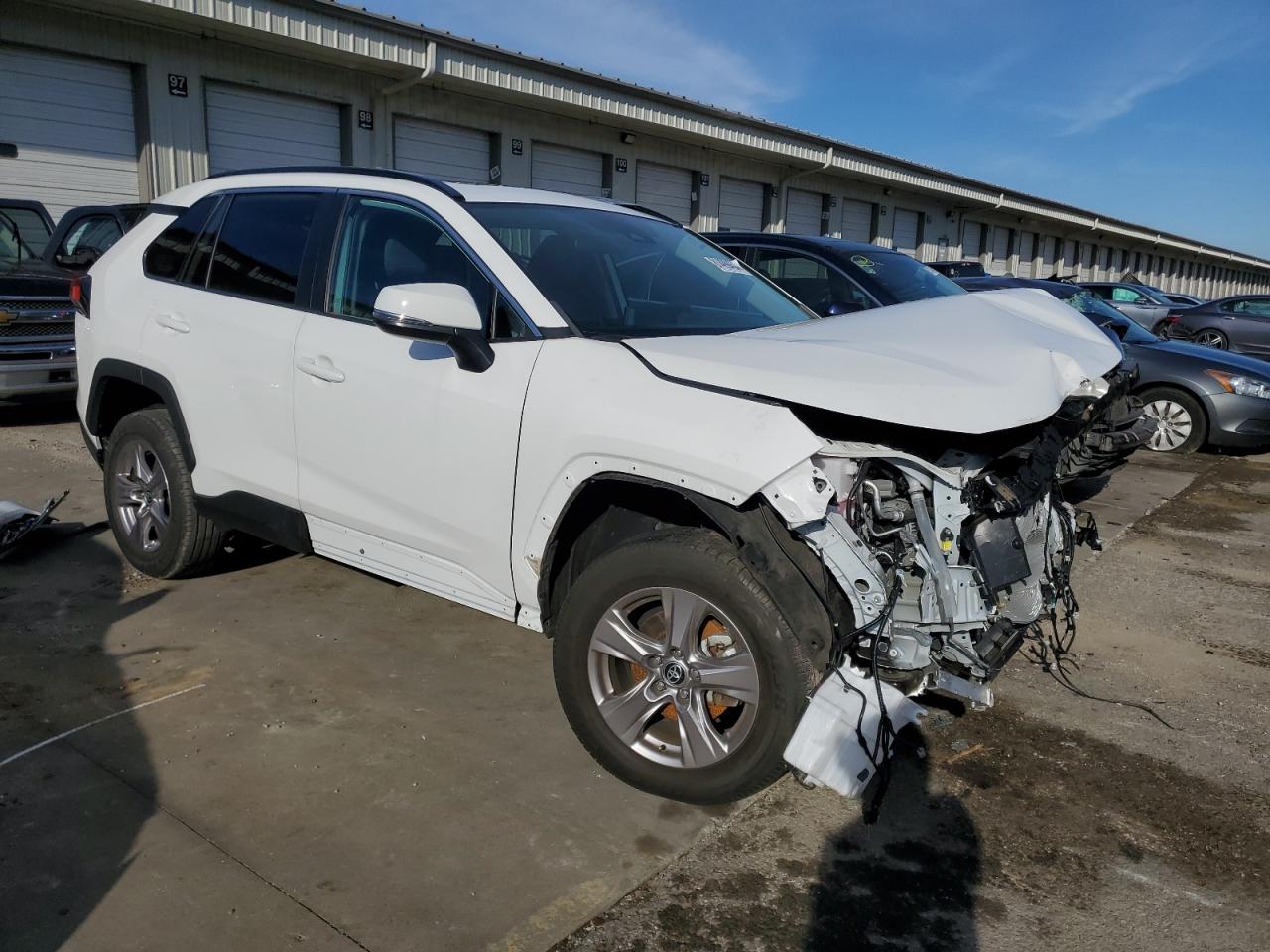 2022 TOYOTA RAV4 XLE VIN:2T3W1RFV6NC203820
