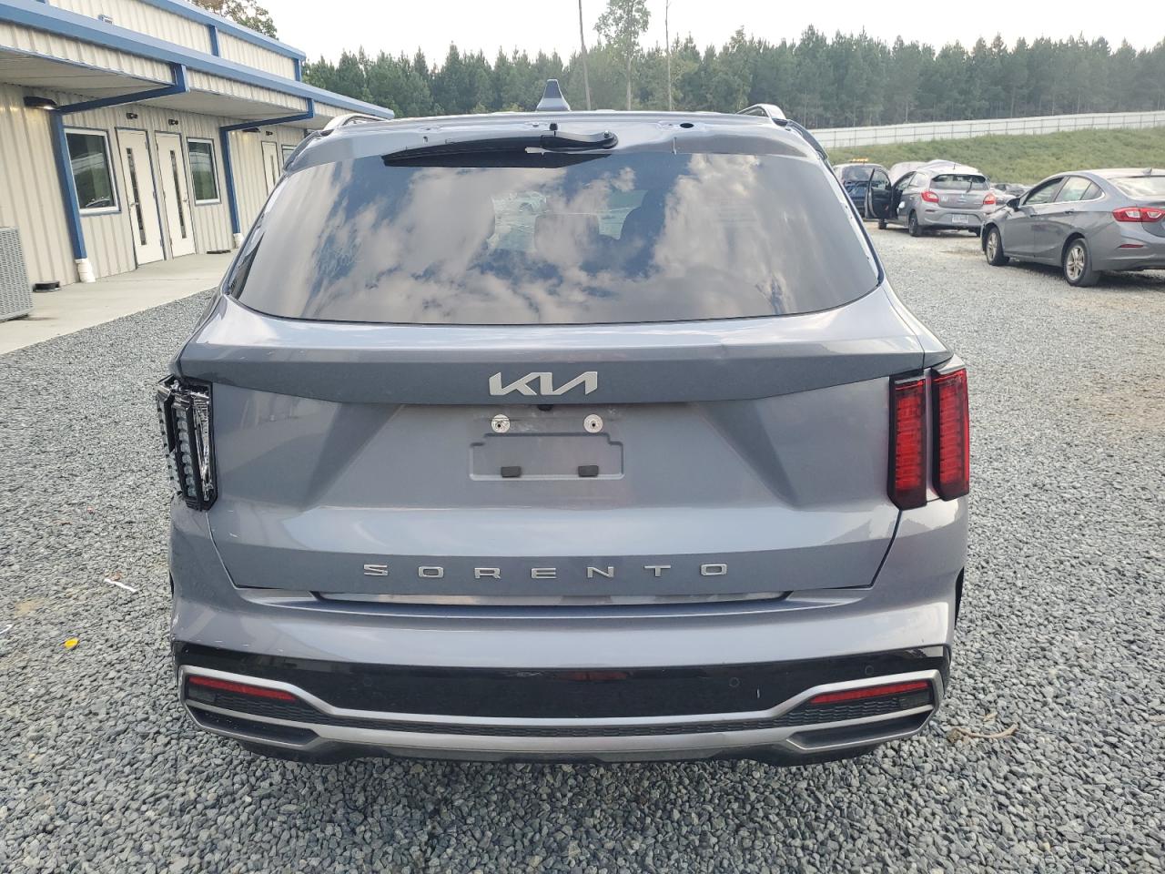 2022 KIA SORENTO S VIN:5XYRL4LC7NG124358