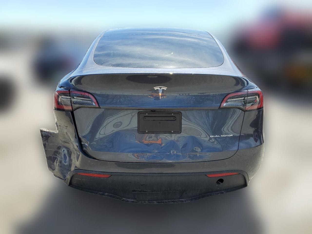 2023 TESLA MODEL Y  VIN:7SAYGDEE3PA171010