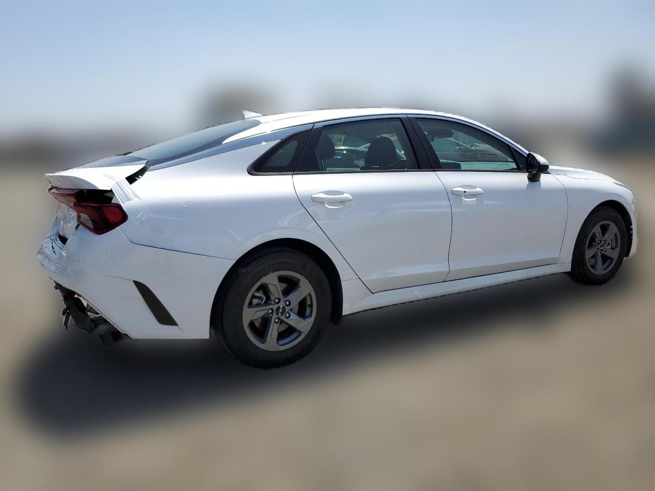 2022 KIA K5 LXS VIN:5XXG14J23NG132338