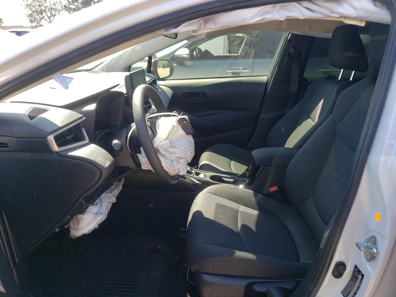 2022 TOYOTA COROLLA LE VIN:JTDEAMDE0N3011005