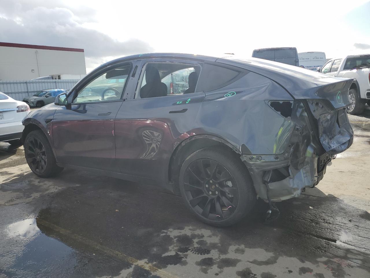 2022 TESLA MODEL Y  VIN:7SAYGDEE7NF461685