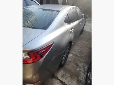 2018 Lexus ES 300 JTHBW1GG7J2177049 VIN:JTHBW1GG7J2177049