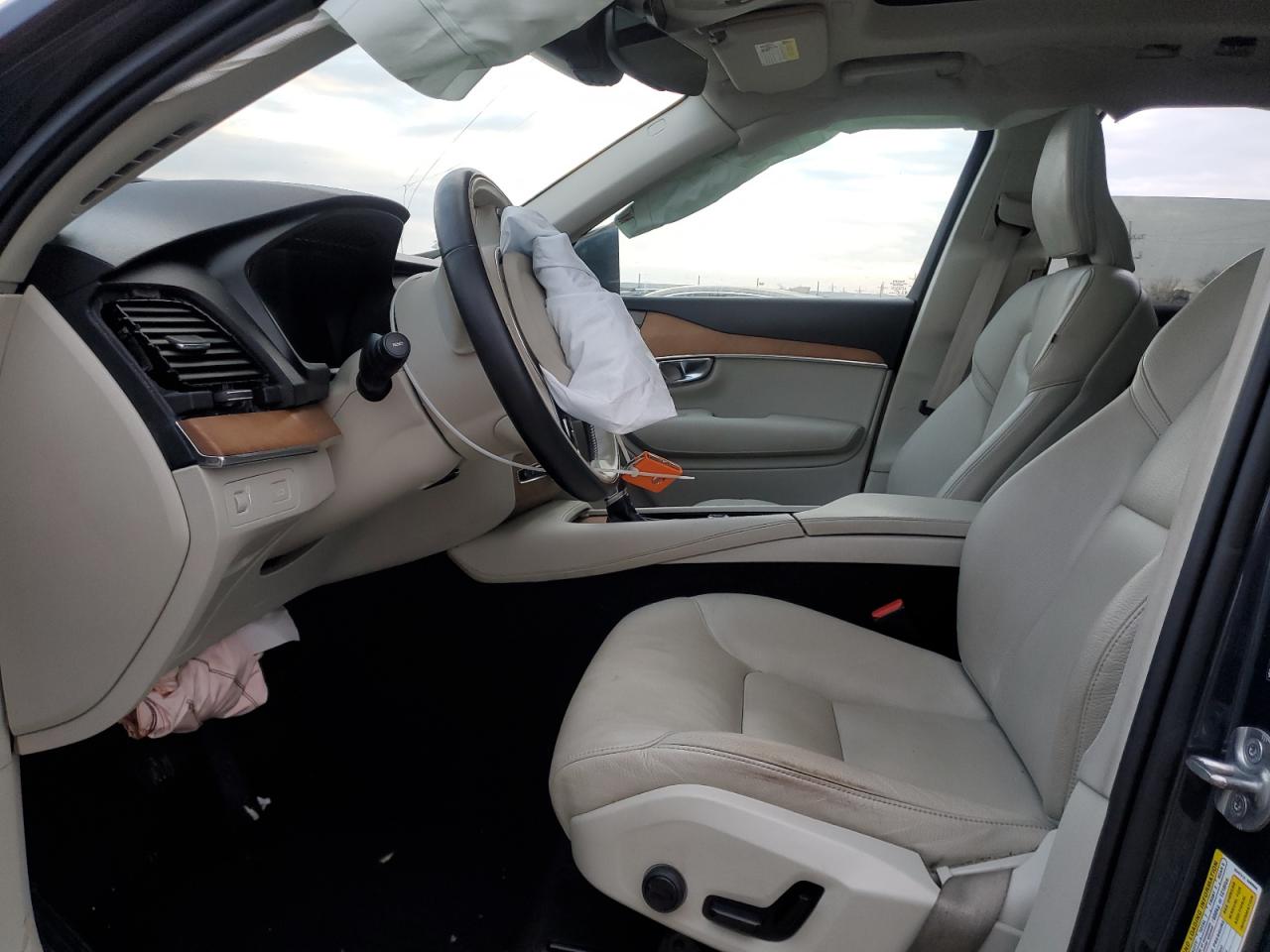 2022 VOLVO XC90 T6 MOMENTUM VIN:YV4A22PK0N1852350