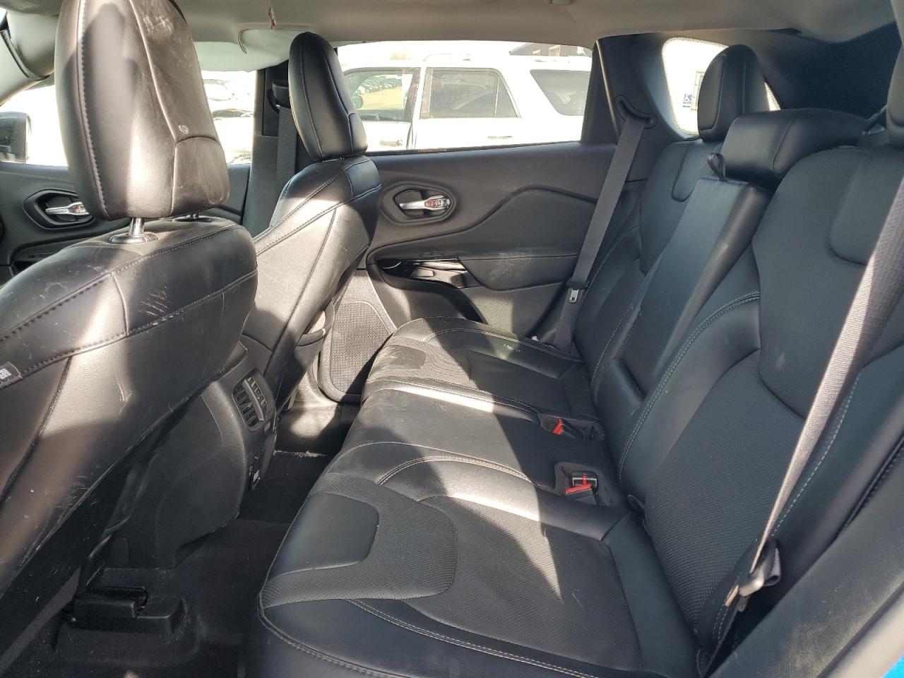 2023 JEEP CHEROKEE ALTITUDE LUX VIN:1C4PJMMB8PD104673