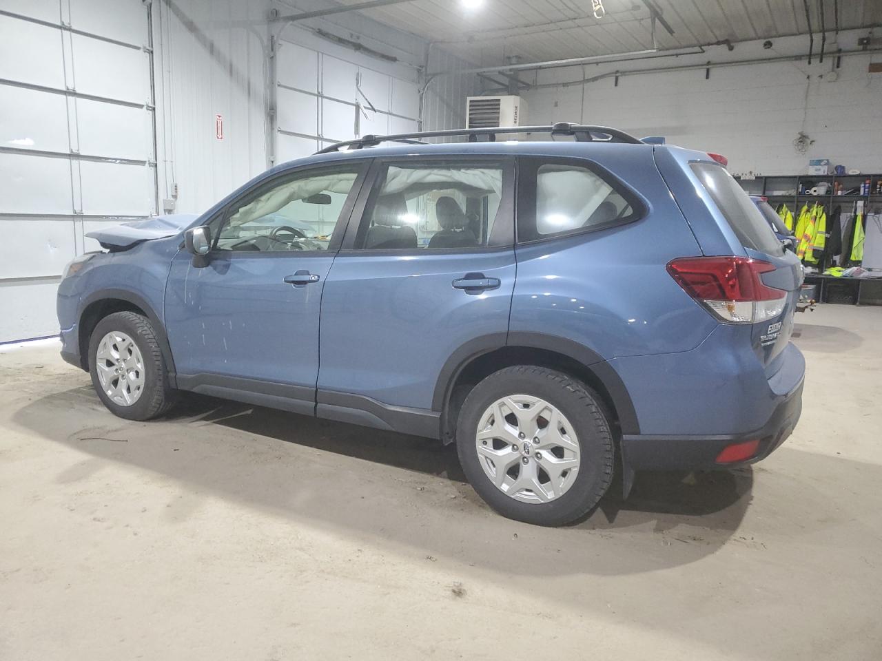 2022 SUBARU FORESTER  VIN:JF2SKACC8NH437057