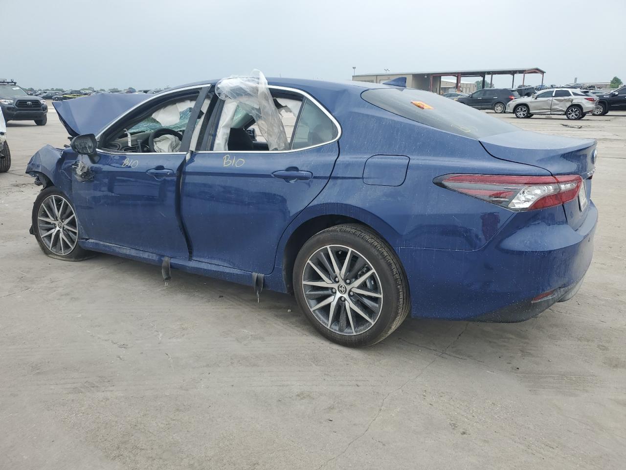 2024 TOYOTA CAMRY XLE VIN:4T1F31AK2RU077574