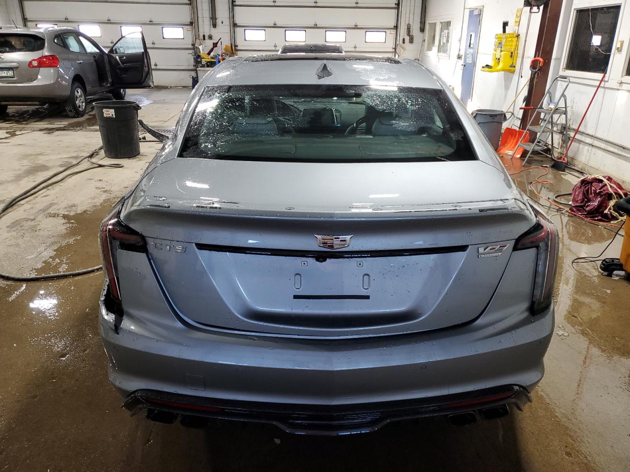 純銀 2023 CADILLAC CT5-V BLACKWING VIN:1G6DY5R69P0810884 – VIN Public