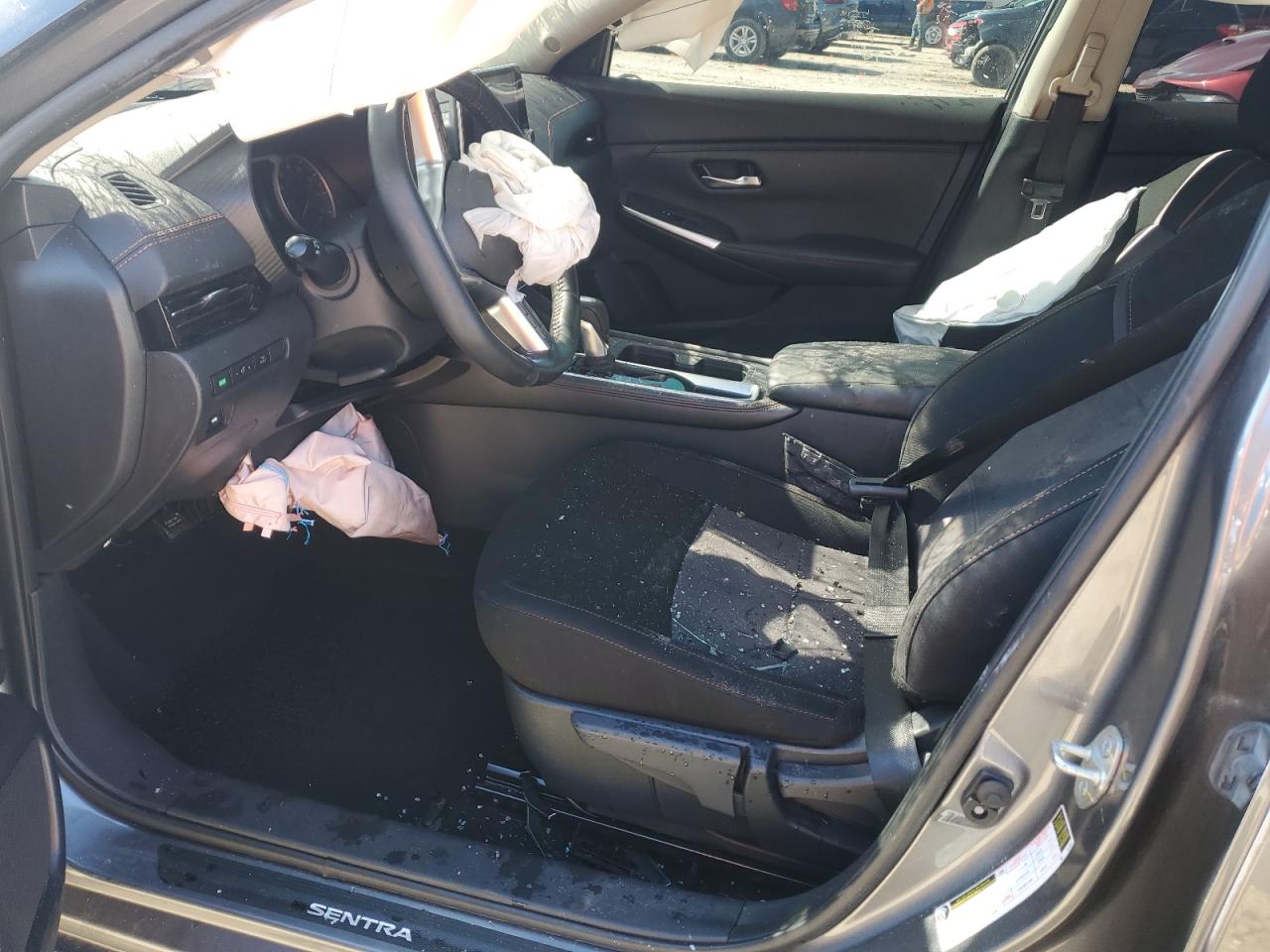 2022 NISSAN SENTRA SR VIN:3N1AB8DV2NY229556