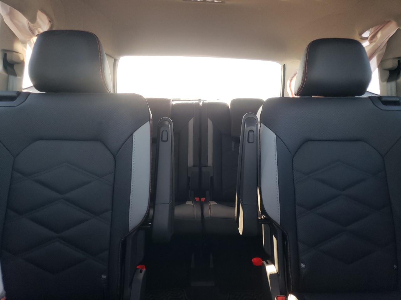 2024 VOLKSWAGEN ATLAS PEAK EDITION SEL VIN:1V2GR2CAXRC620689