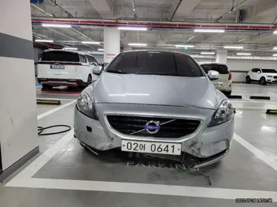 2016 Volvo V40 YV1MV79K0G2330795 VIN:YV1MV79K0G2330795