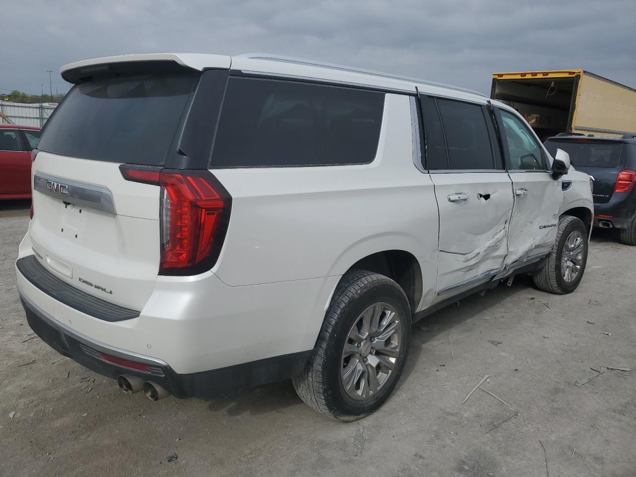 2022 GMC YUKON XL DENALI VIN:1GKS2JKL4NR305234