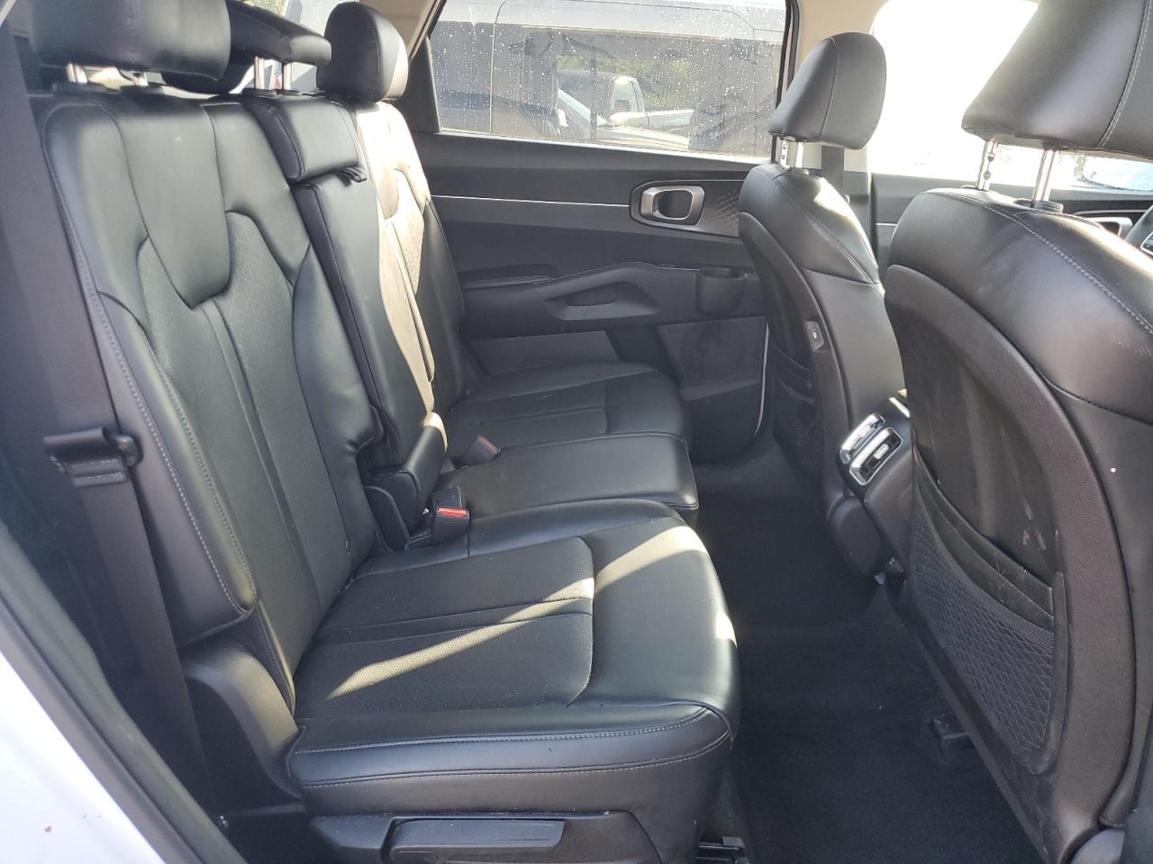 2022 KIA SORENTO S VIN:5XYRL4LCXNG083000