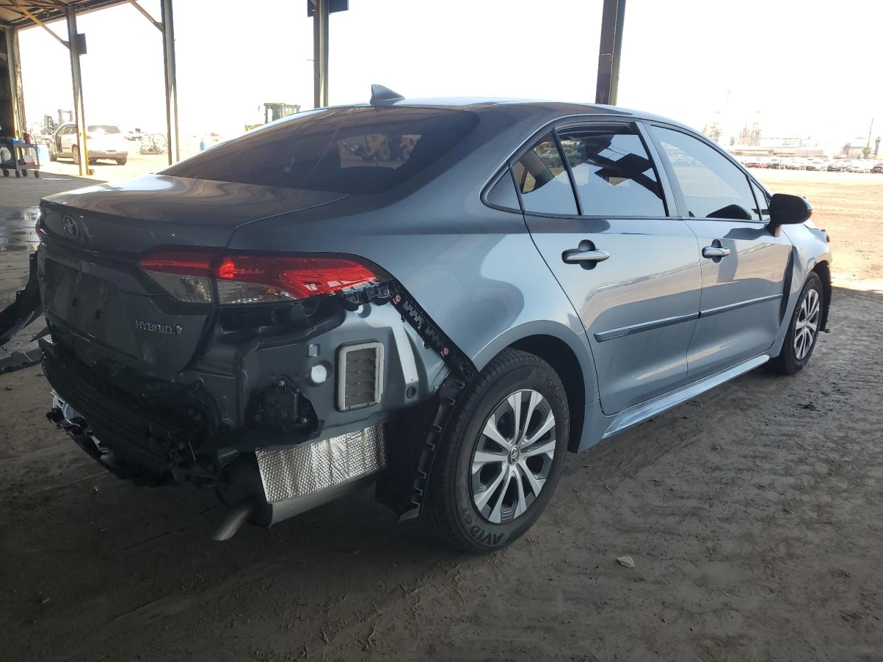 2022 TOYOTA COROLLA LE VIN:JTDEAMDE0NJ057428