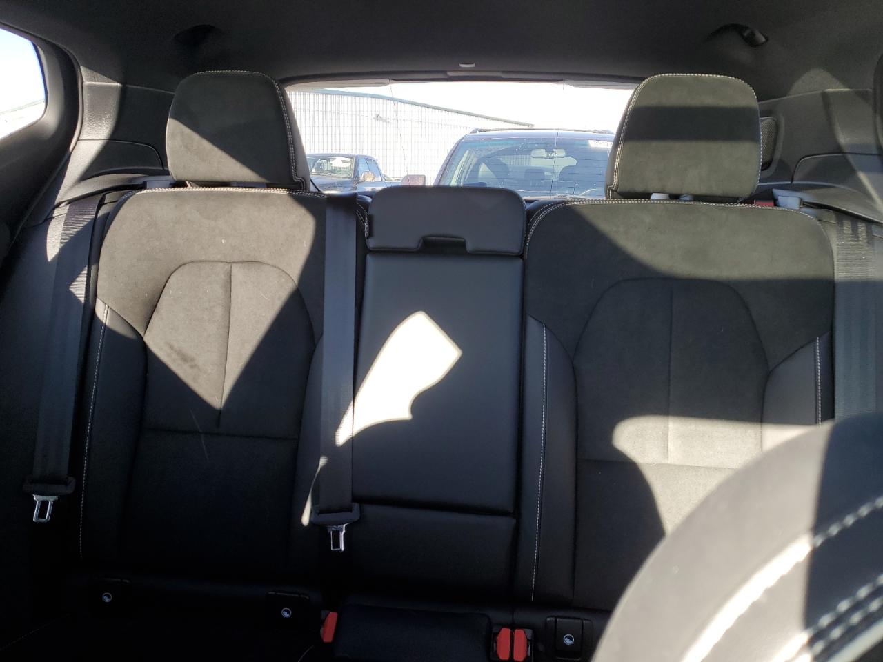 2022 VOLVO XC40 T5 R-DESIGN VIN:YV4162UMXN2752499