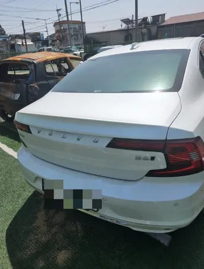 2022 Volvo S90 VIN: