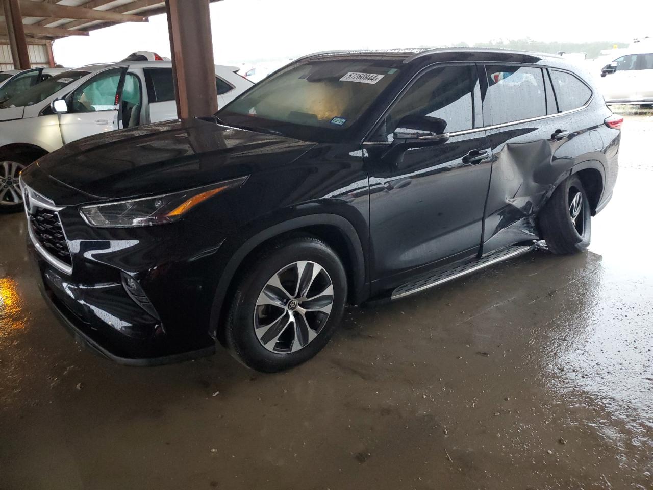 2022 TOYOTA HIGHLANDER XLE VIN:5TDGZRAH6NS548764