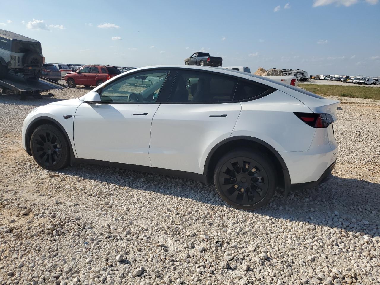 2023 TESLA MODEL Y  VIN:7SAYGDEE1PA147630