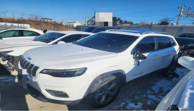 2020 Jeep Cherokee VIN: