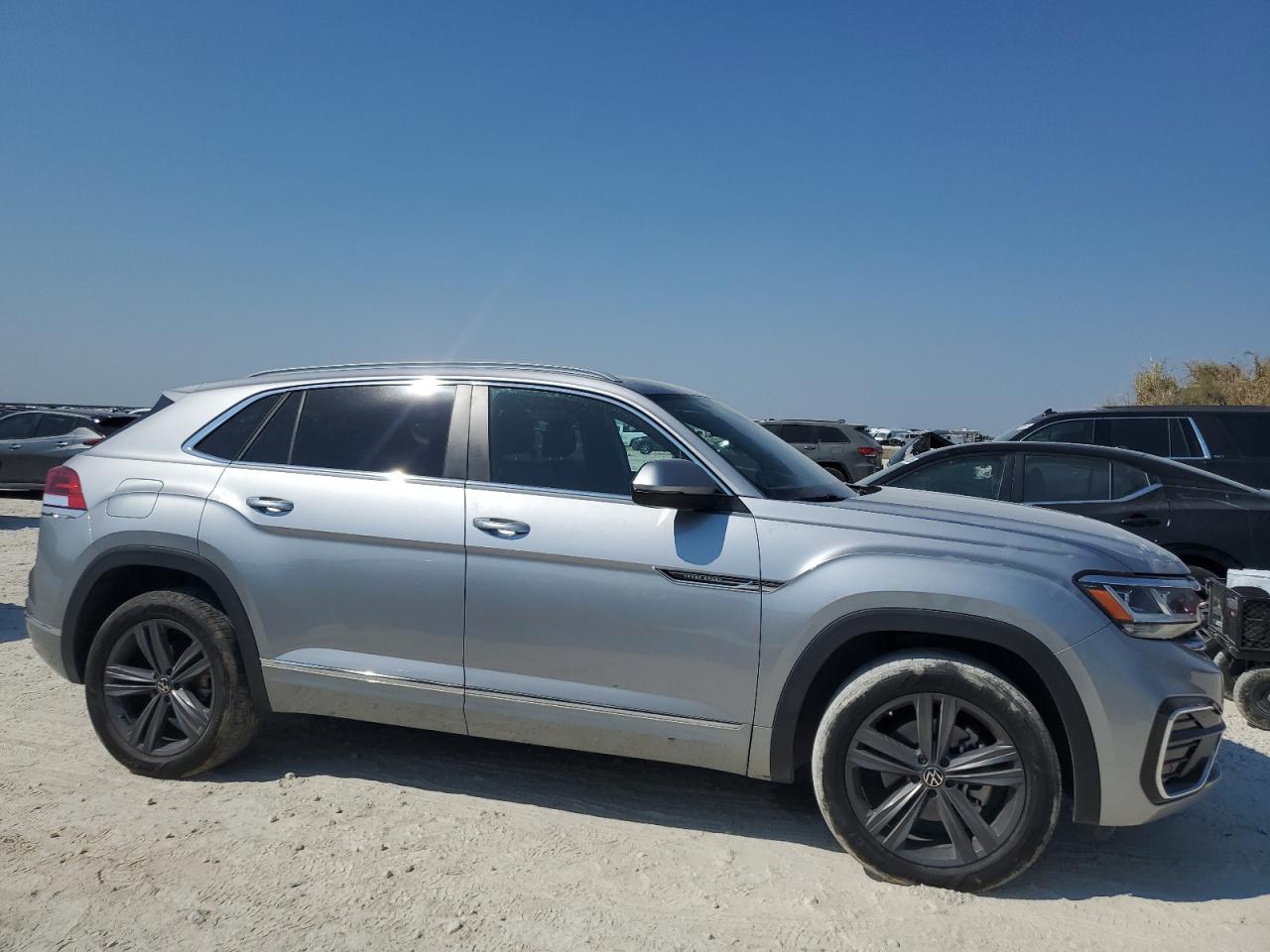 2022 VOLKSWAGEN ATLAS CROSS SPORT SEL R-LINE VIN:1V2SE2CA0NC212217