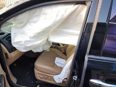 2016 Kia Carnival VIN: