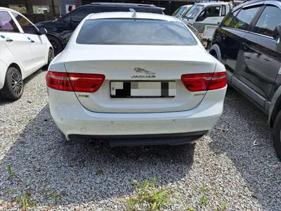 2015 Jaguar XE VIN: