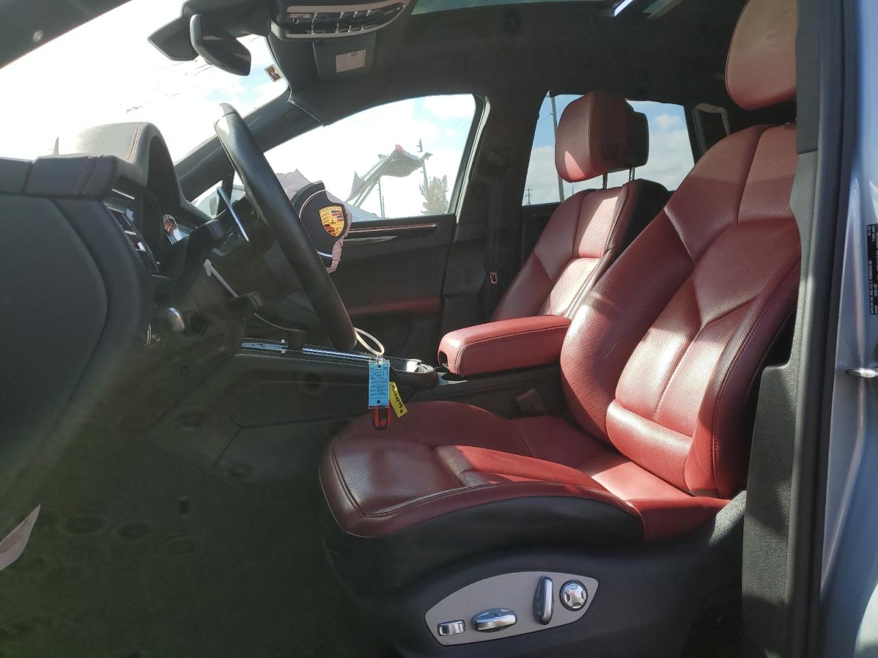 2022 PORSCHE MACAN  VIN:WP1AA2A57NLB05971
