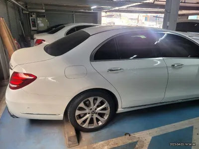 2019 Mercedes-Benz E 220 WDDZF0FB8KA614652 VIN:WDDZF0FB8KA614652