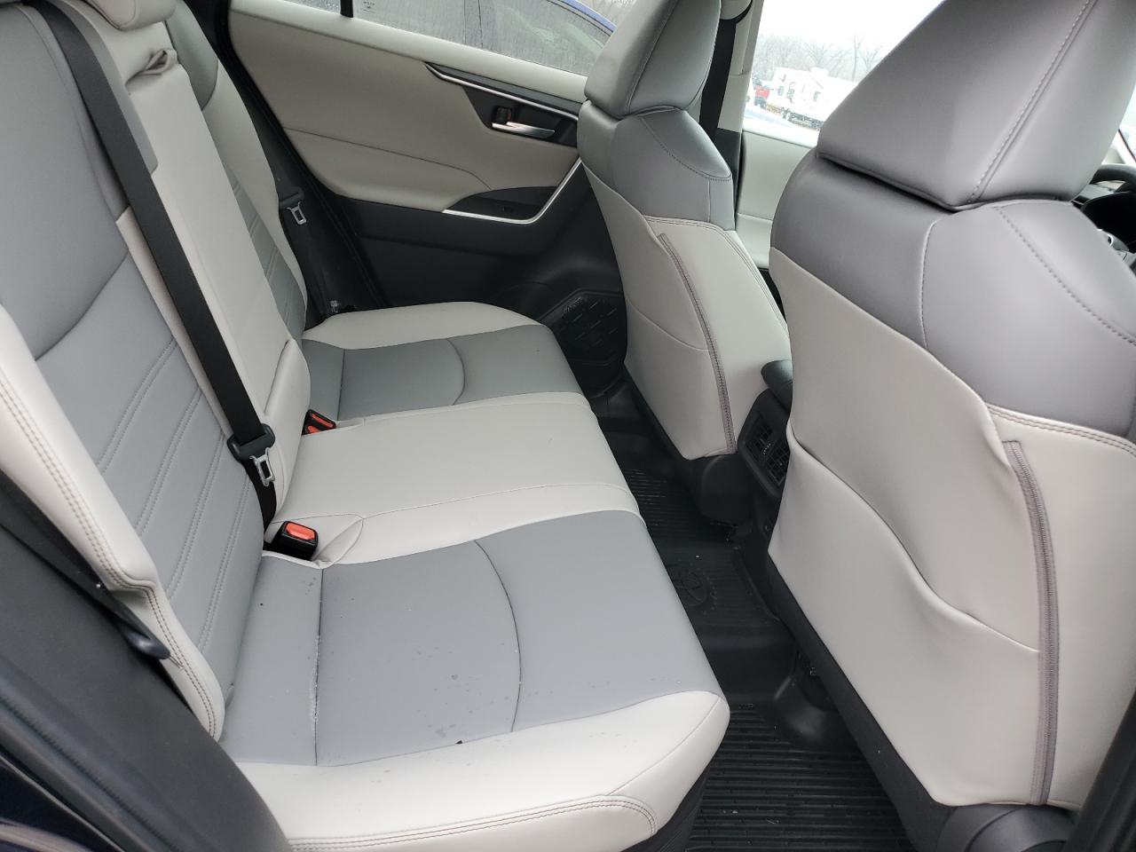 2024 TOYOTA RAV4 XLE PREMIUM VIN:4T3B6RFV2RU155771