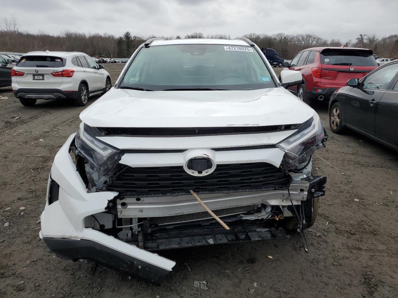 2022 TOYOTA RAV4 XLE VIN:2T3P1RFV2NC317656