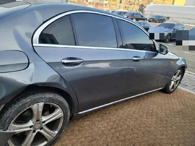 2017 Mercedes-Benz E 220 VIN: