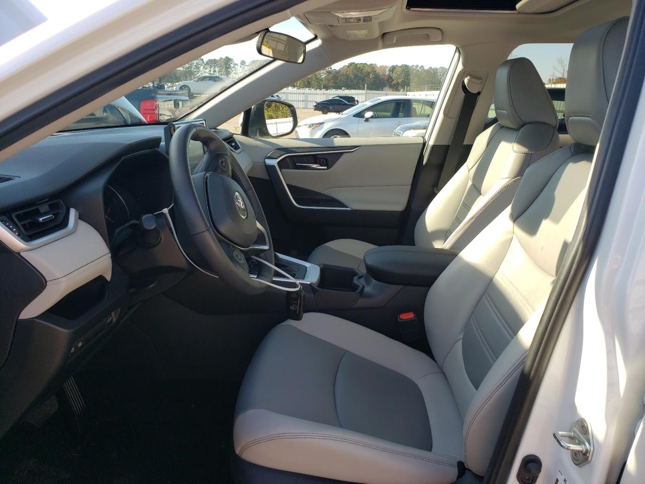 2022 TOYOTA RAV4 XLE PREMIUM VIN:2T3C1RFV7NW233183