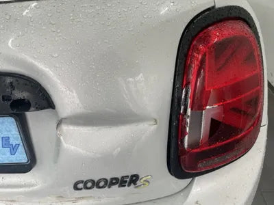 2022 MINI Cooper VIN: