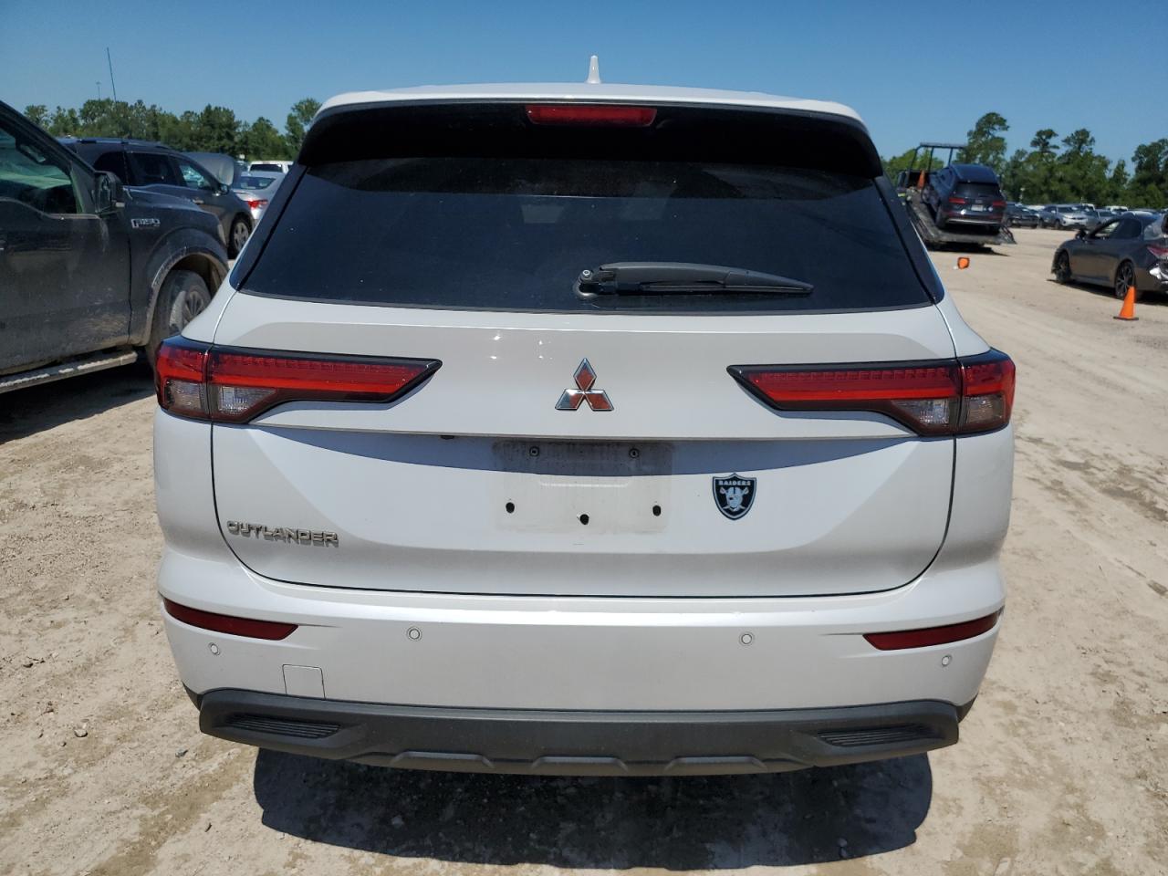 2022 MITSUBISHI OUTLANDER ES VIN:JA4J3TA81NZ065213