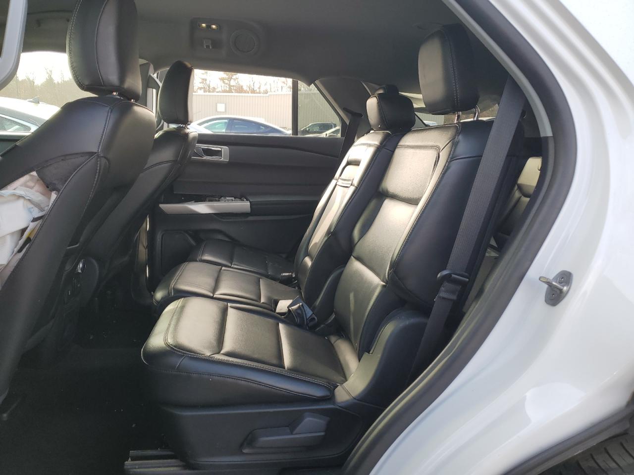 2022 FORD EXPLORER XLT VIN:1FMSK8DH1NGA39210