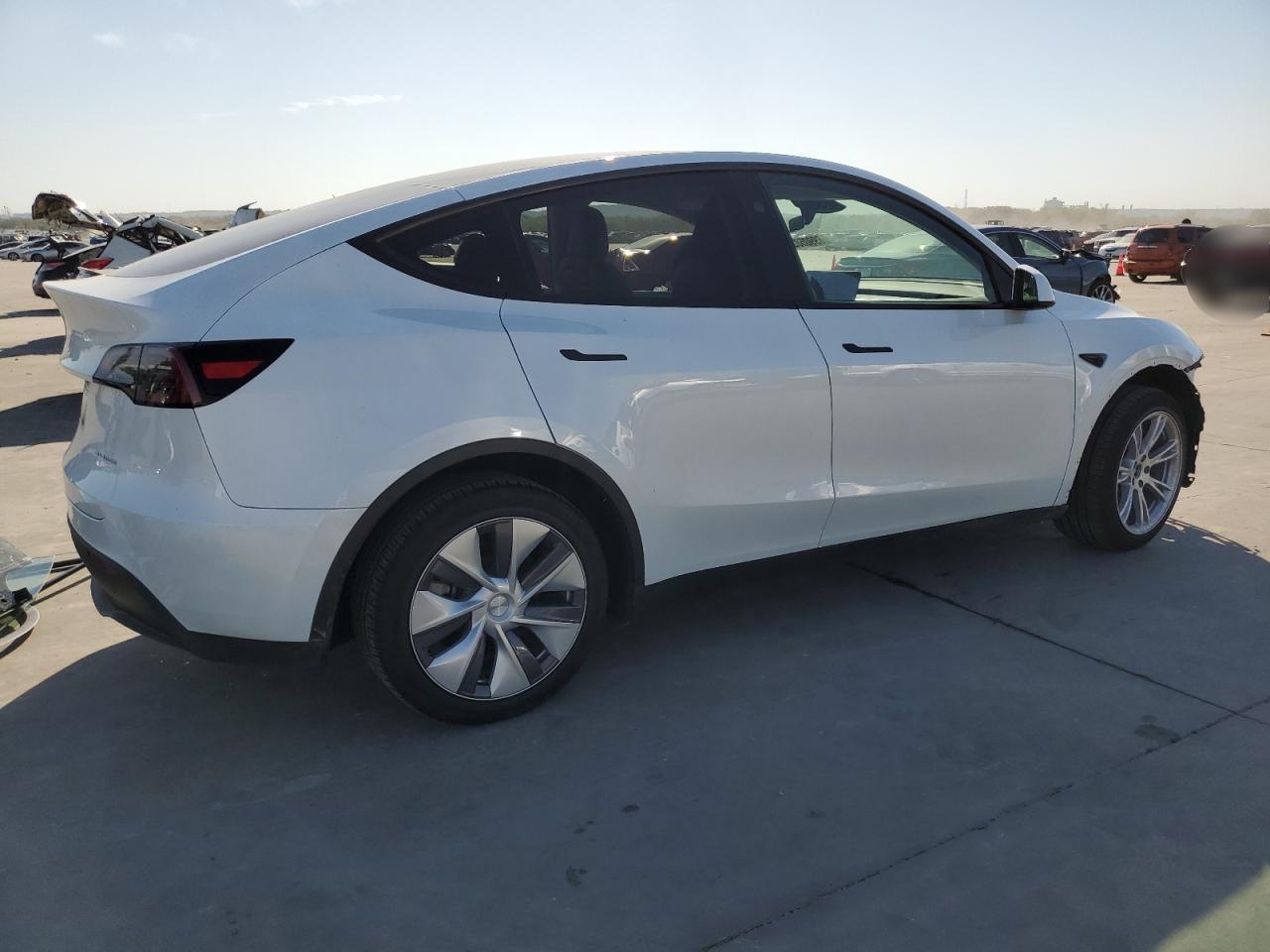 2023 TESLA MODEL Y  VIN:7SAYGDEE8PA208732