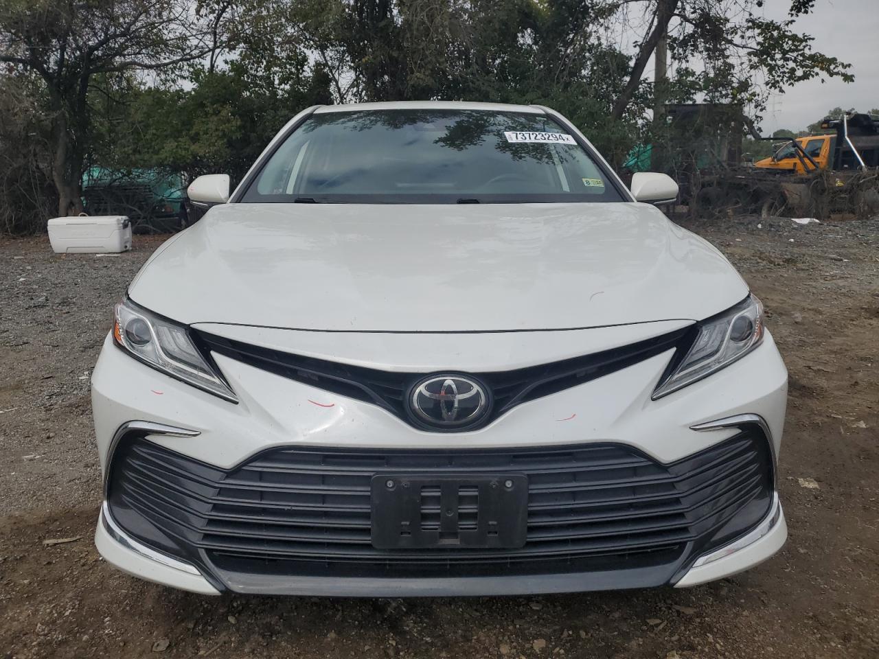 2022 TOYOTA CAMRY XLE VIN:4T1F11AK3NU022017